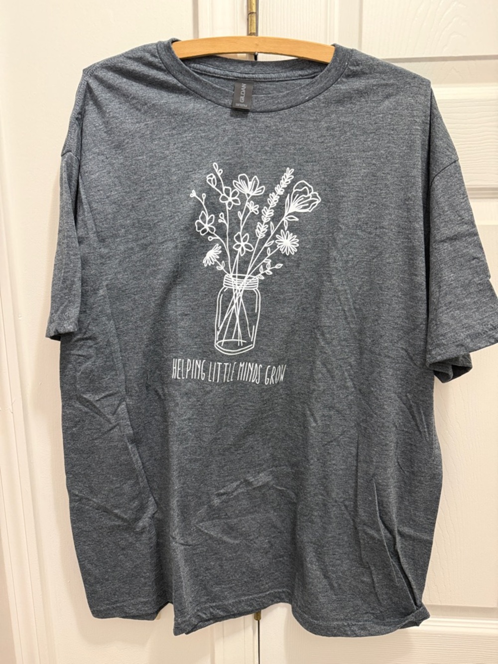 Gildan Charcoal Tee with White Floral Mason Jar Graphic
